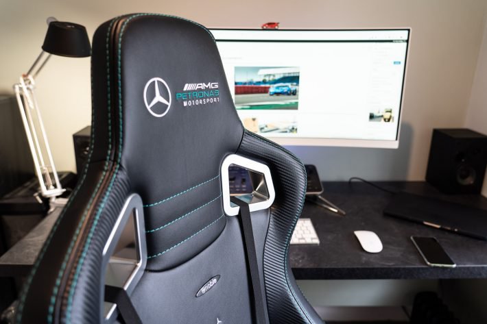 Ghế Gamer Noblechairs EPIC Series Mercedes Petronas Motorsport AMG-Black/Green có chất lượng đáng tin cậy